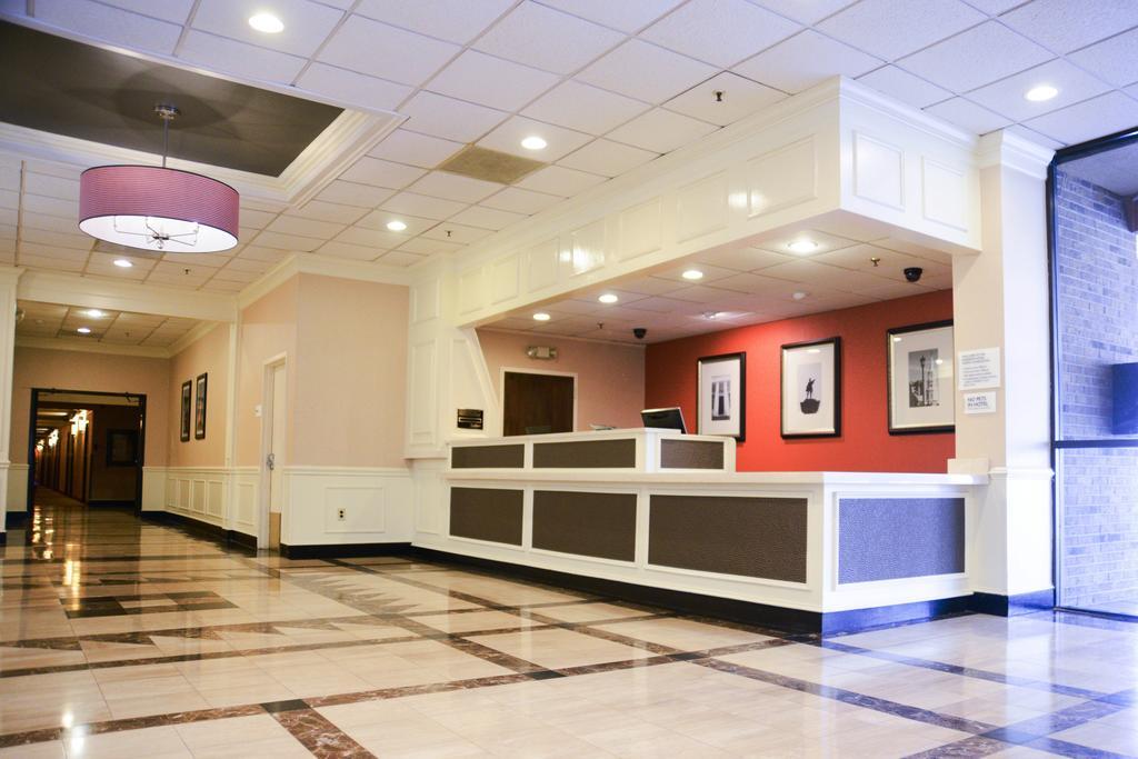 Charleston Airport Hotel Норт Чарлстън Екстериор снимка